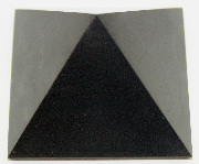 Šungitová pyramidka